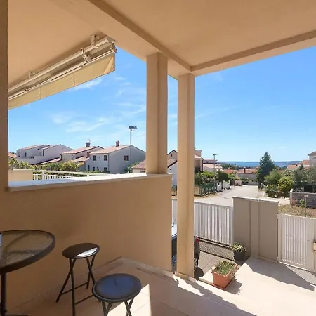 Toni Apartament *